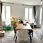 Un Appartement Parisien Atypique - An Atypical Parisian Appartment