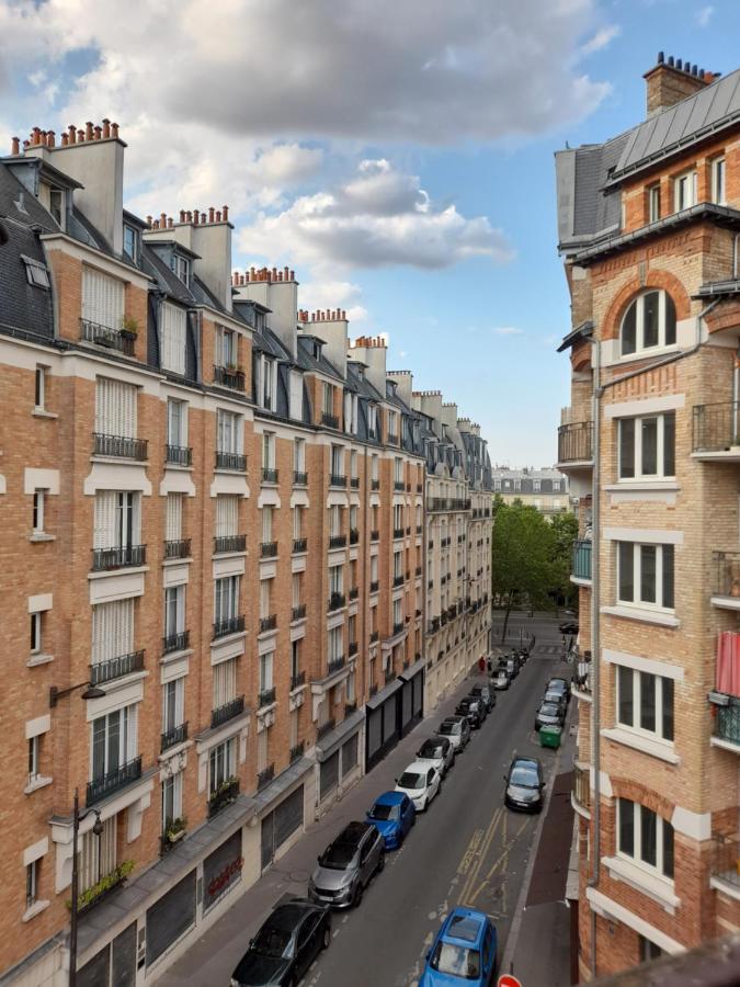 Alloggio in famiglia Un Parisien Atypique - An Atypical Parisian *