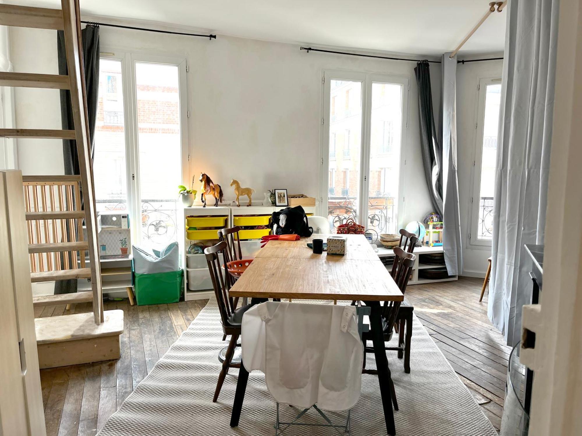 Homestay Un Parisien Atypique - An Atypical Parisian Paris